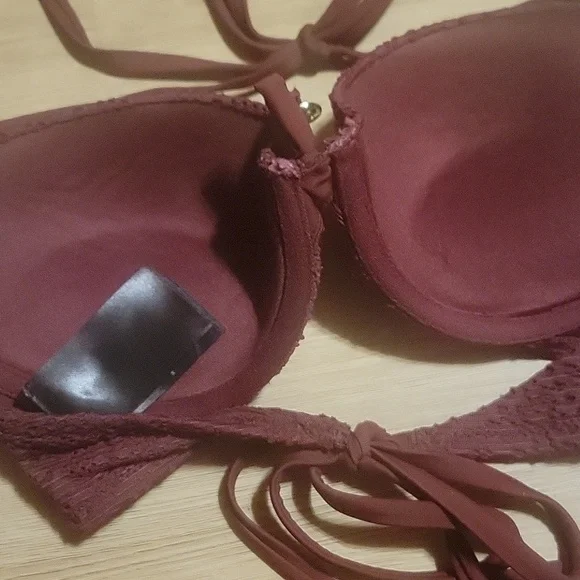 Bikini and matching shorts bundle - Picture 4 of 9